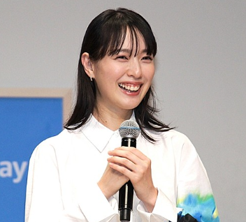 戸田恵梨香